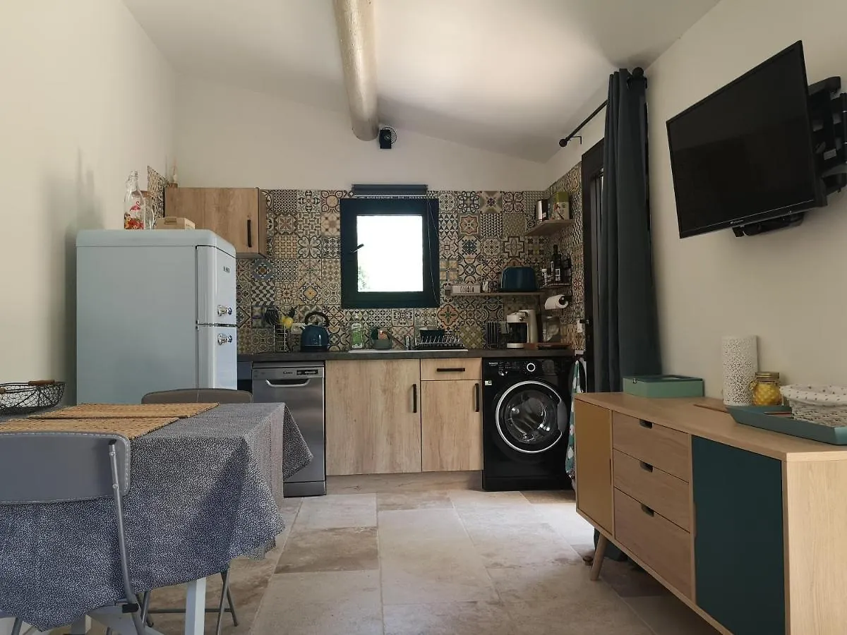 Holiday home Roulotte La Cle Du Luberon Villa Buoux