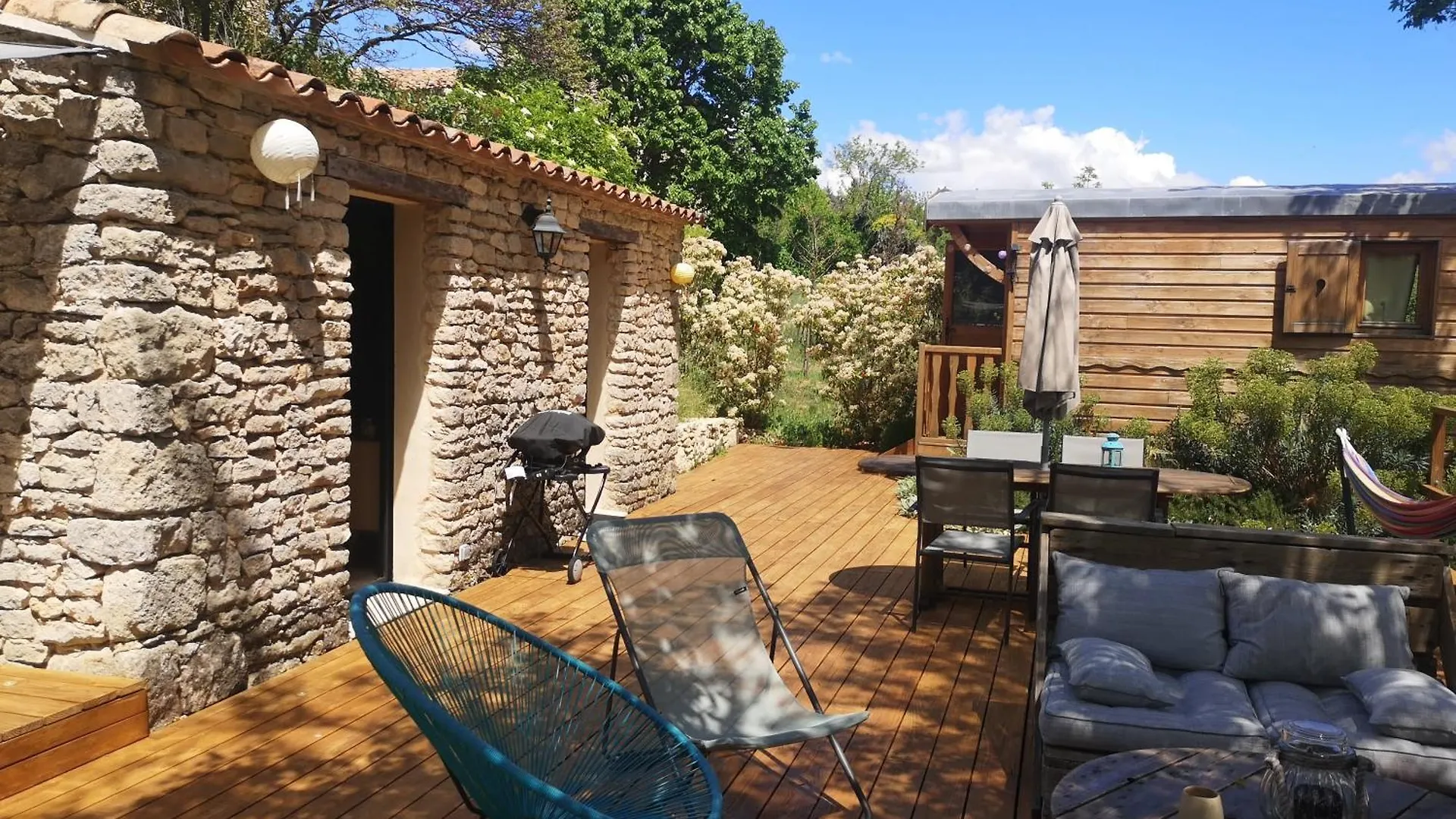 Roulotte La Cle Du Luberon Villa Buoux 0*,  France
