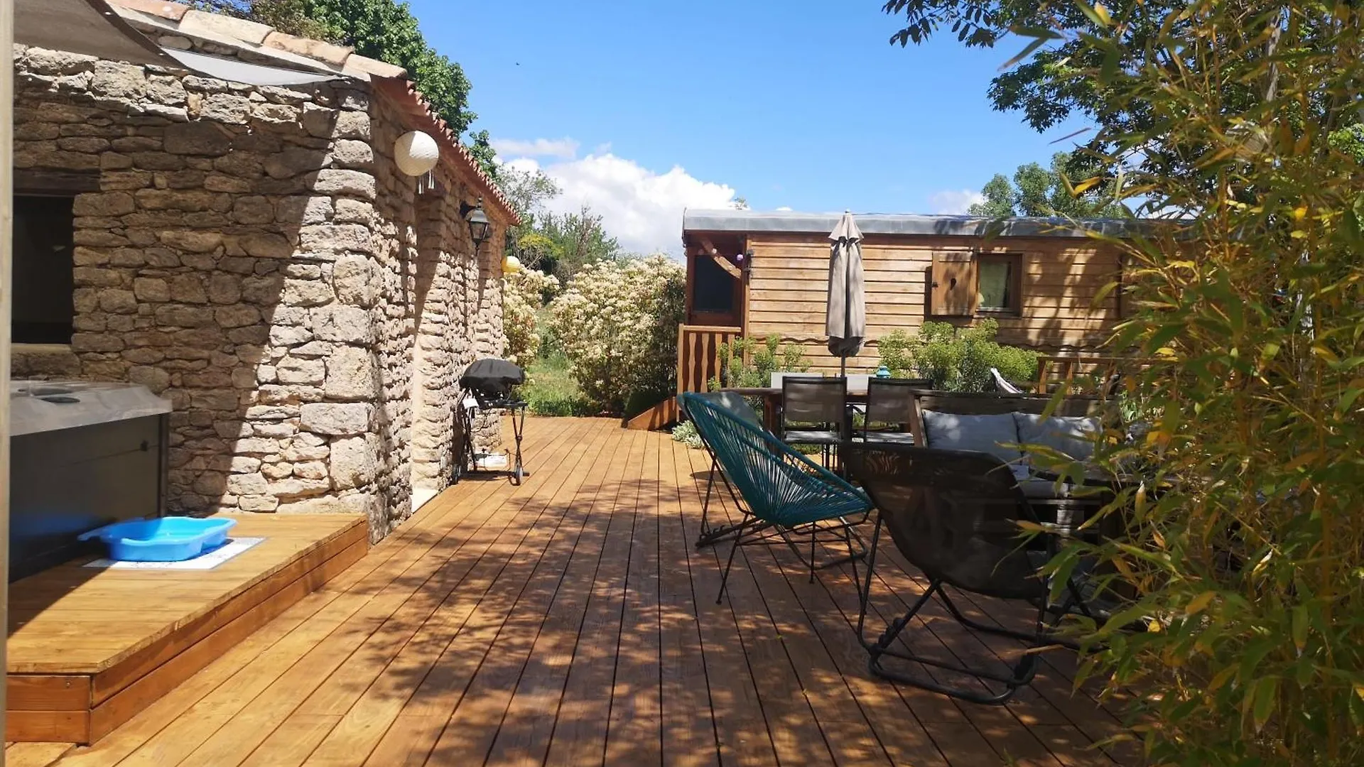 Roulotte La Cle Du Luberon Villa Buoux Holiday home